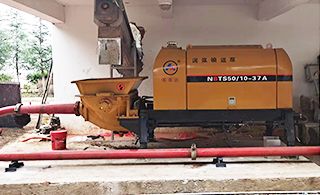污泥柱塞输送泵-1小时打30m³料,1000米远程输送[澳门精准24码]